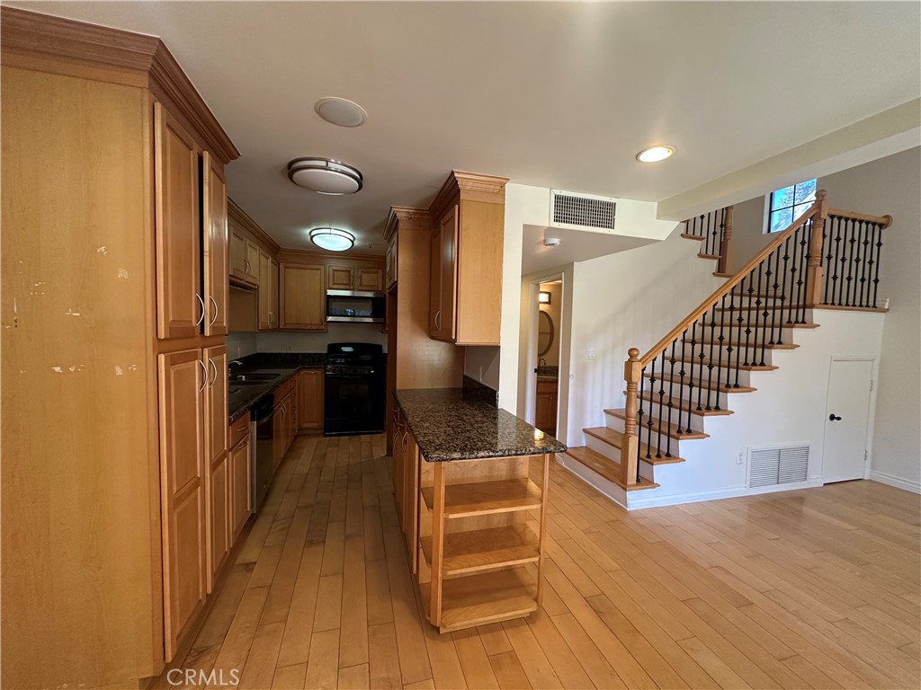 9356 19th Street K Property Photo 8