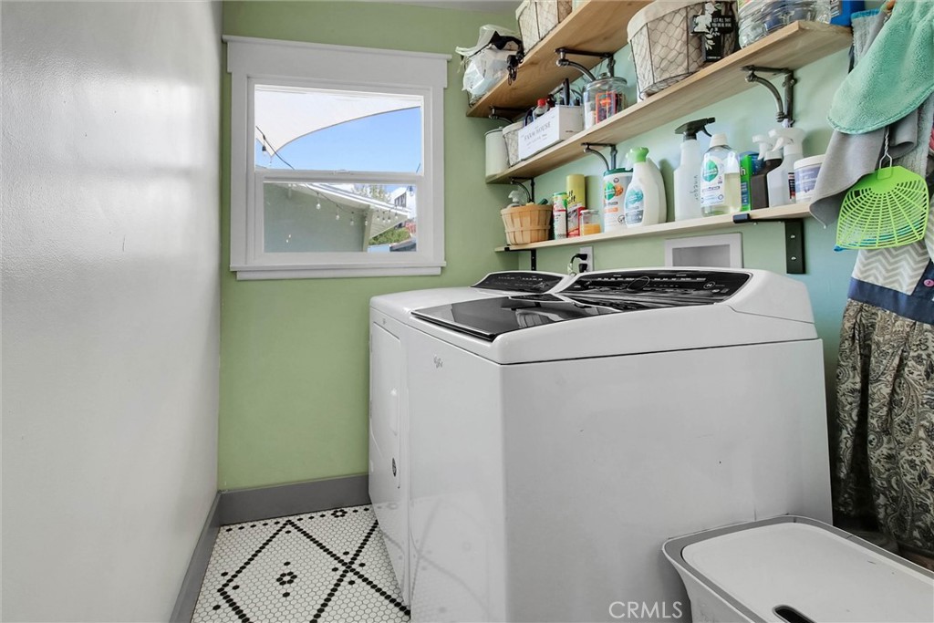 34472 Avenue H Property Photo 11