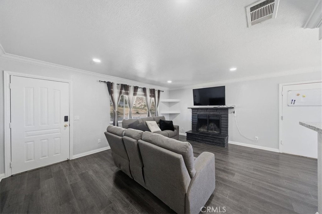 16523 Mackennas Gold Avenue Property Photo 8