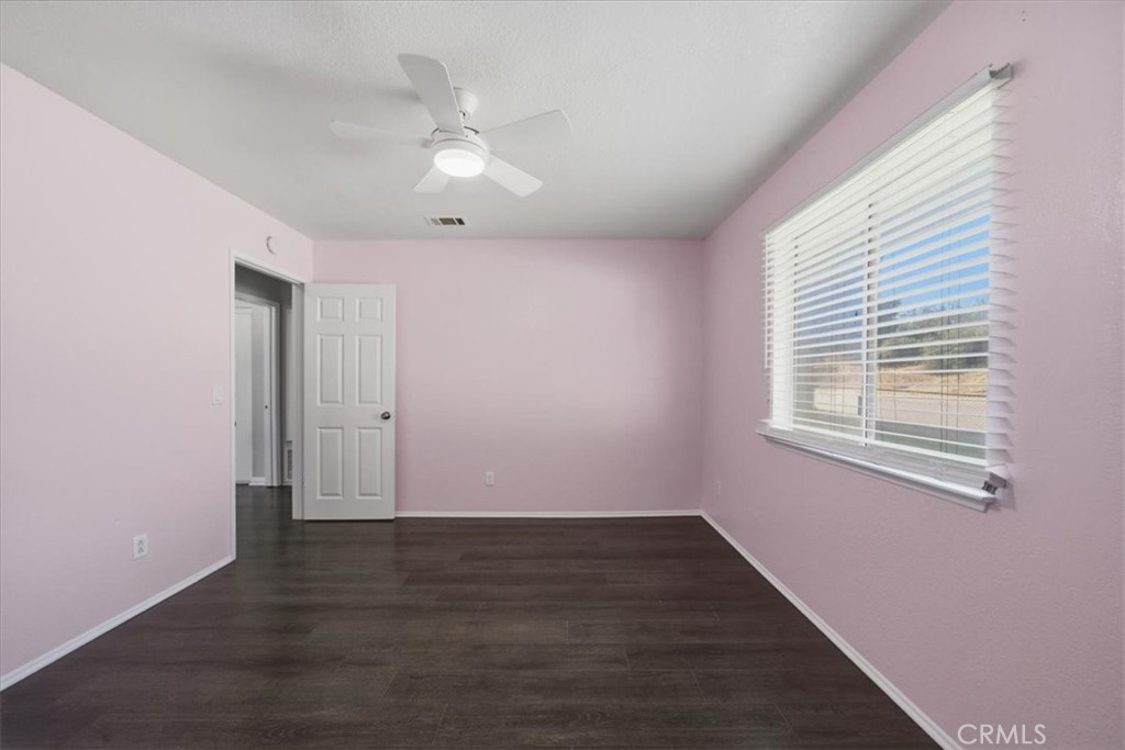 16523 Mackennas Gold Avenue Property Photo 10