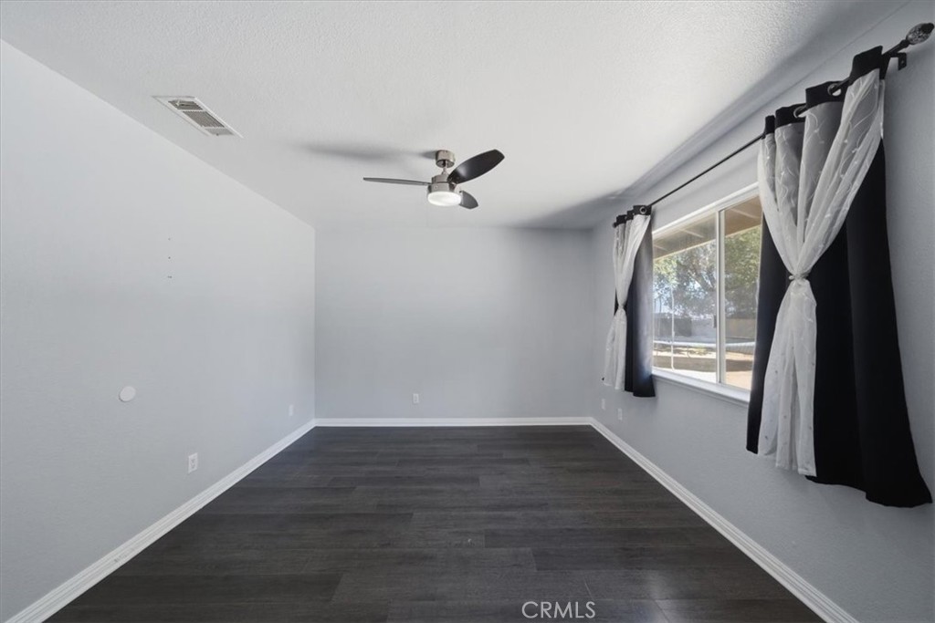16523 Mackennas Gold Avenue Property Photo 13