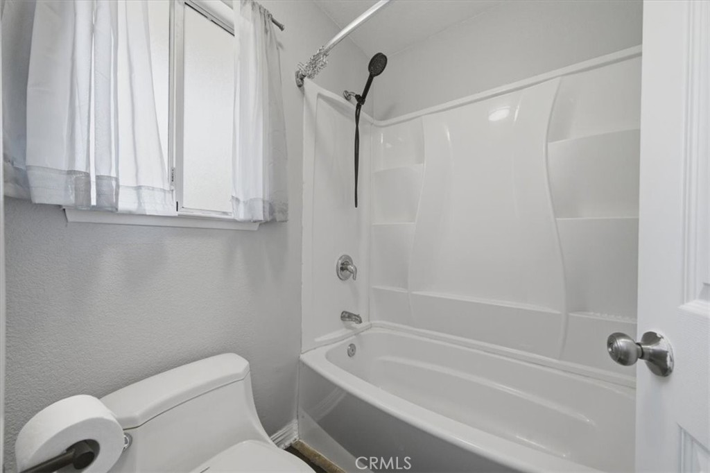 16523 Mackennas Gold Avenue Property Photo 17