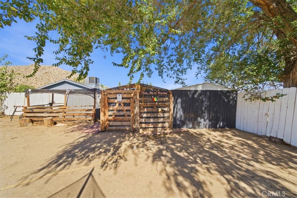 16523 Mackennas Gold Avenue Property Photo 29