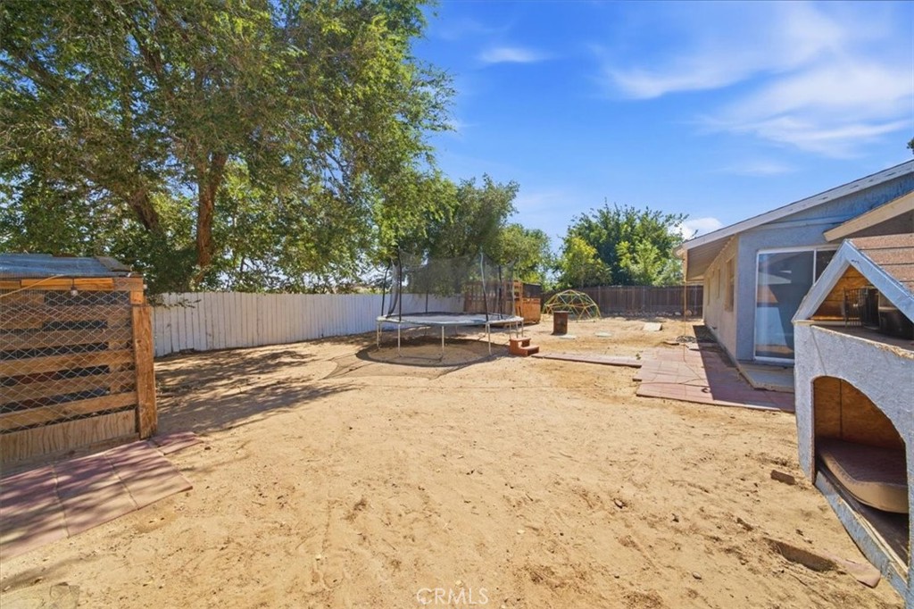 16523 Mackennas Gold Avenue Property Photo 30