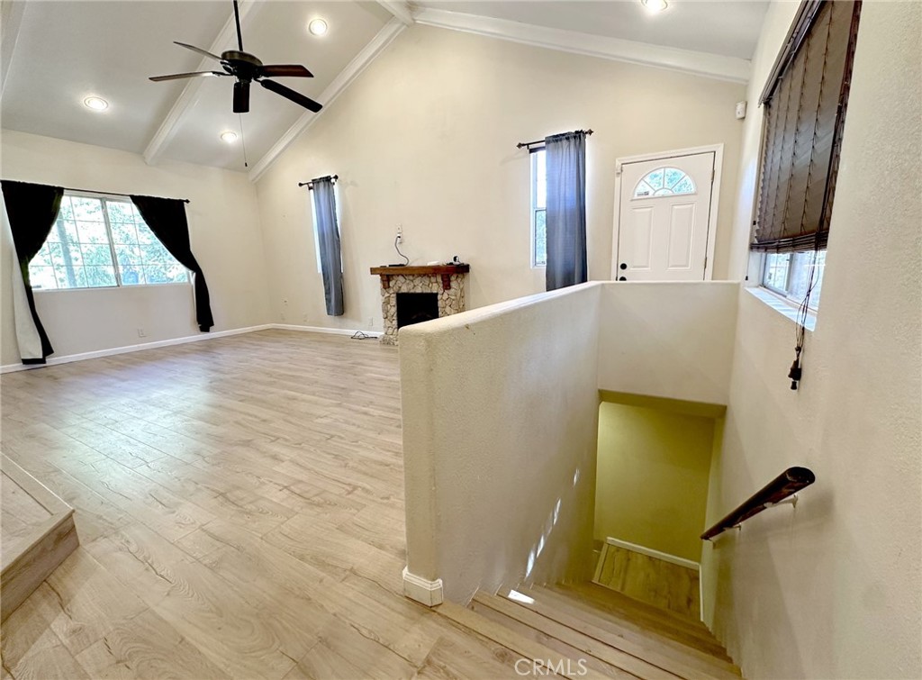 251 Oak Property Photo 9