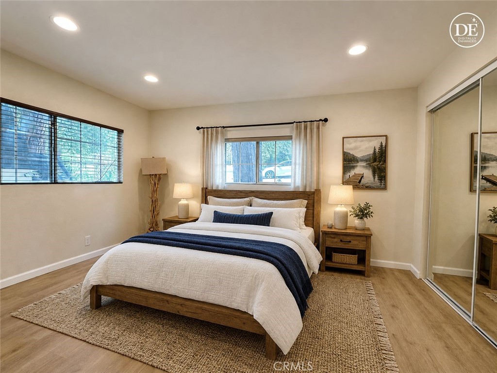 251 Oak Property Photo 16