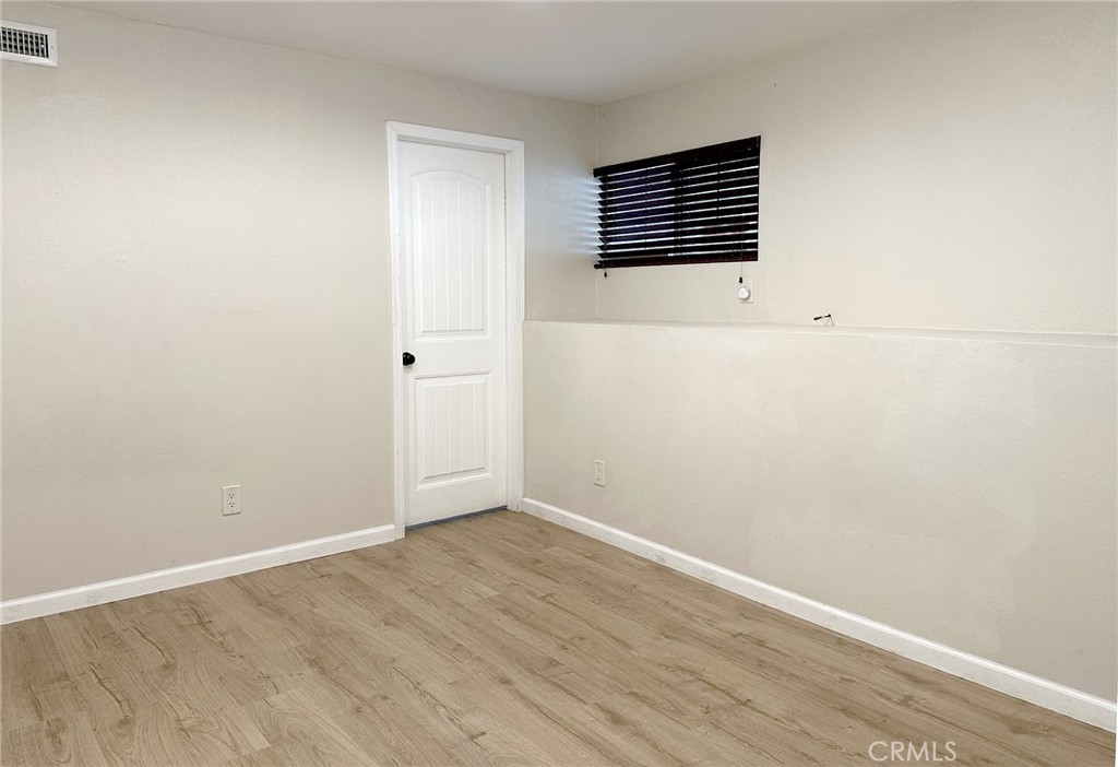 251 Oak Property Photo 19