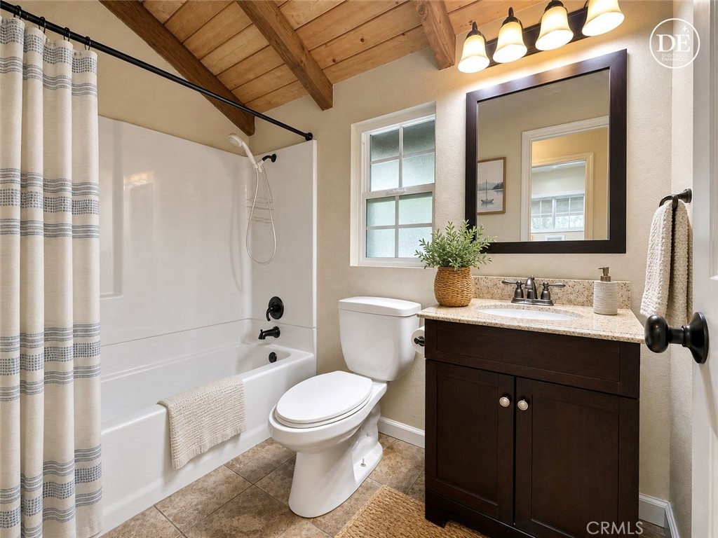 251 Oak Property Photo 22