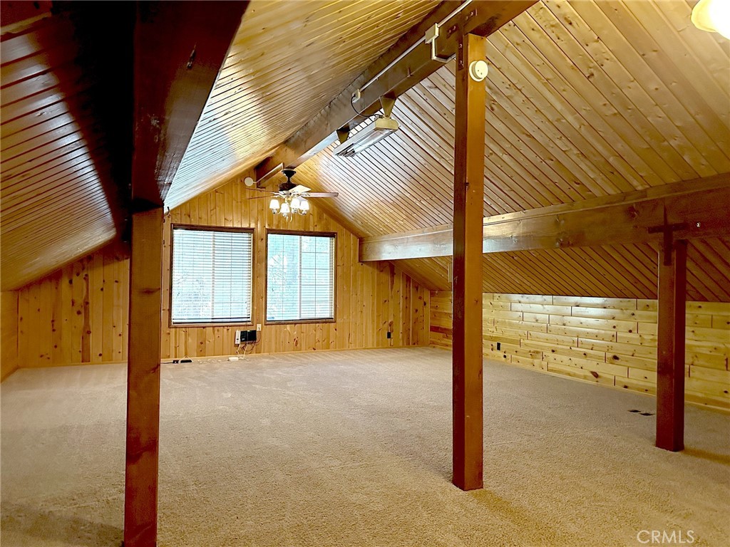 251 Oak Property Photo 25