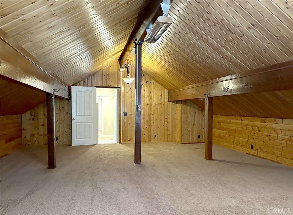 251 Oak Property Photo 26