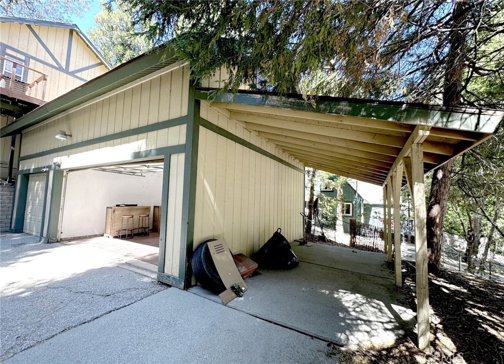 251 Oak Property Photo 29