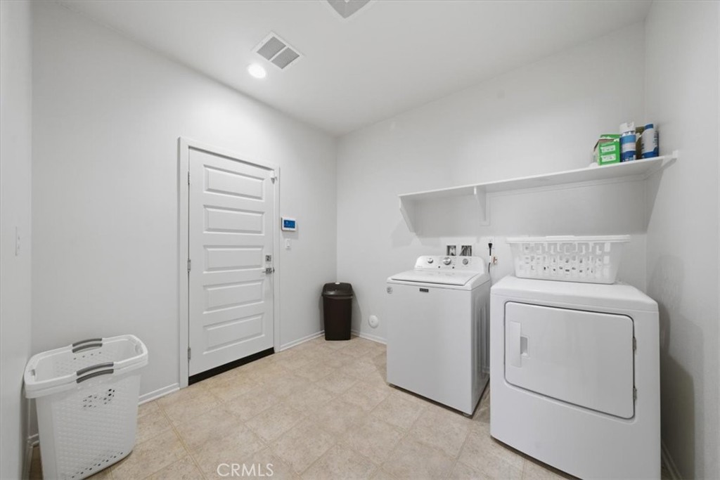 8660 Chester Avenue Property Photo 12