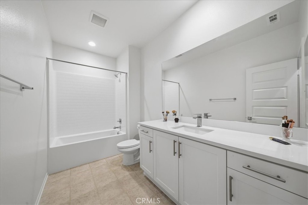 8660 Chester Avenue Property Photo 14