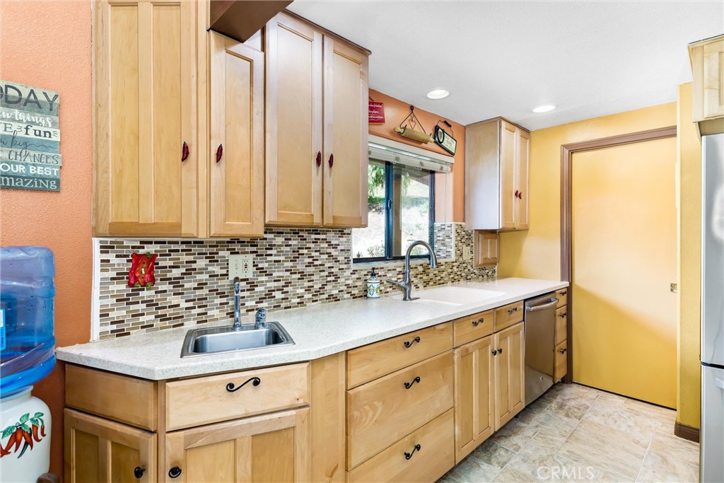 30260 San Timoteo Canyon Property Photo 25