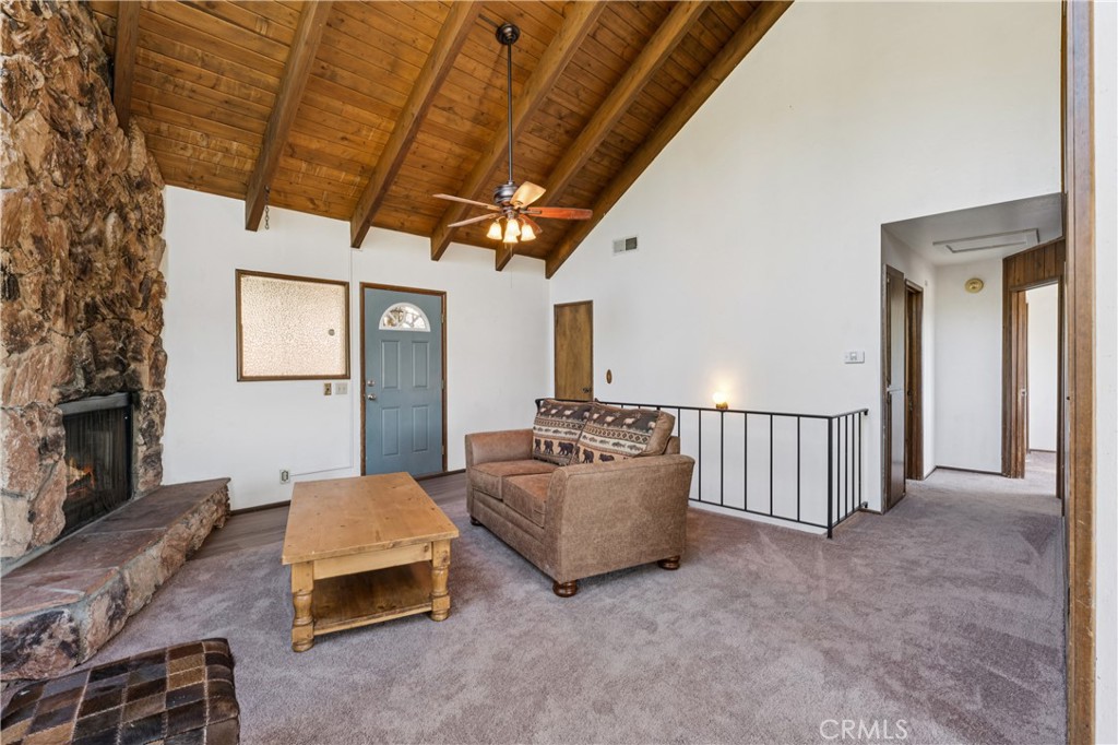 831 Madera Lane Property Photo 4