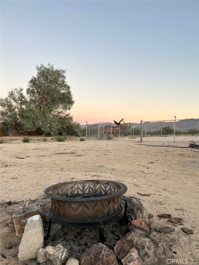 65076 E Broadway Property Photo 4