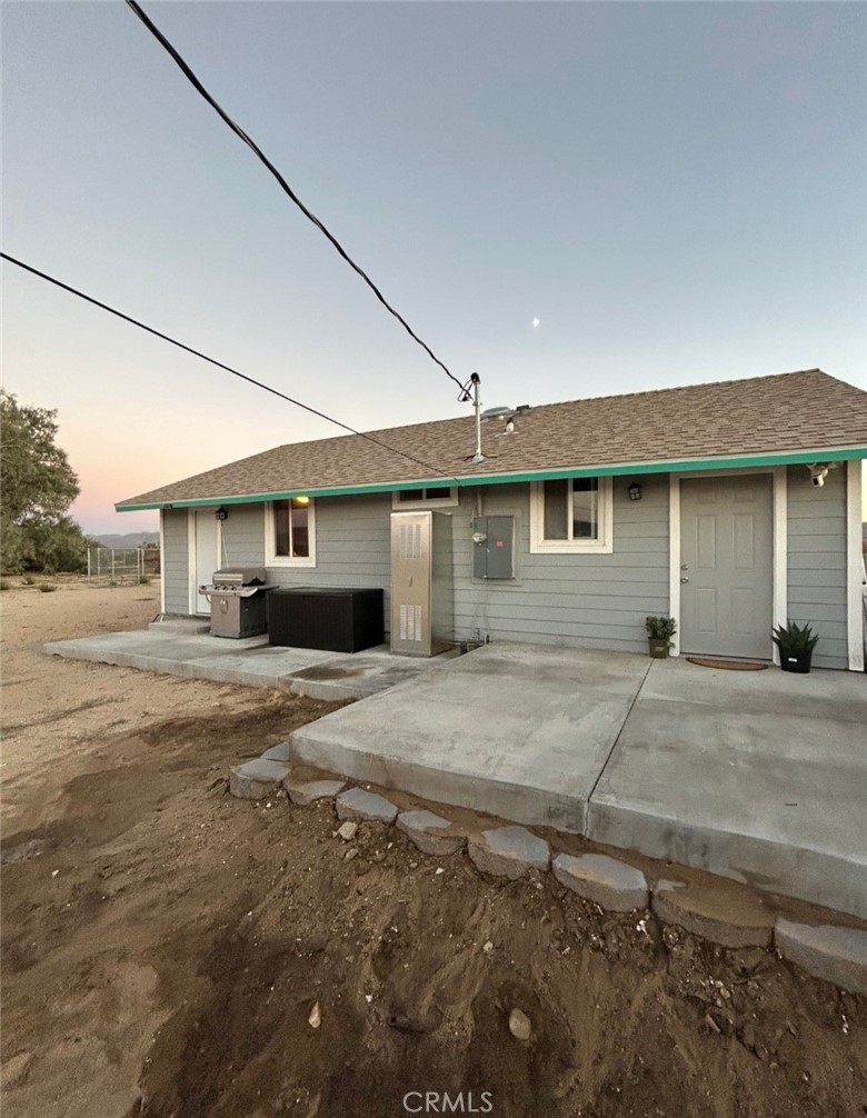 65076 E Broadway Property Photo 6