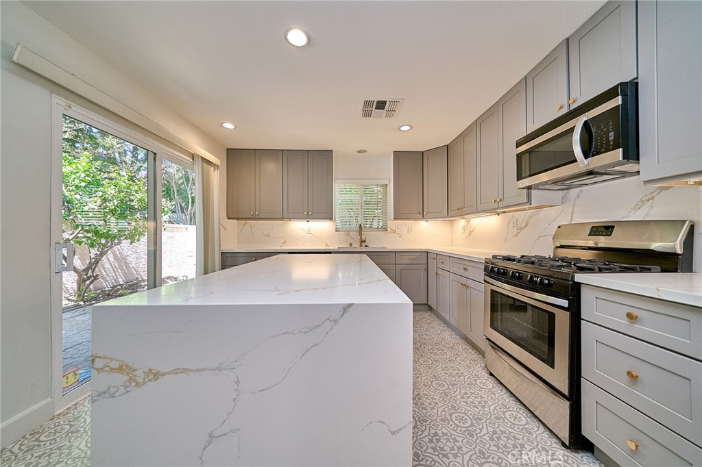 1741 E D Property Photo 3