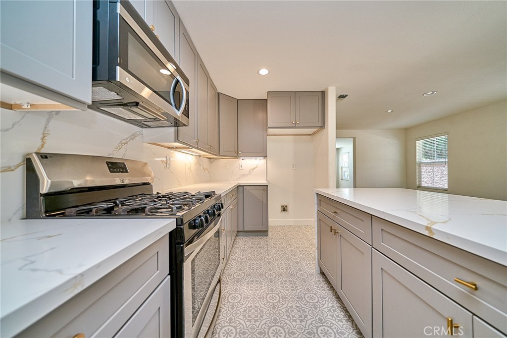 1741 E D Property Photo 4