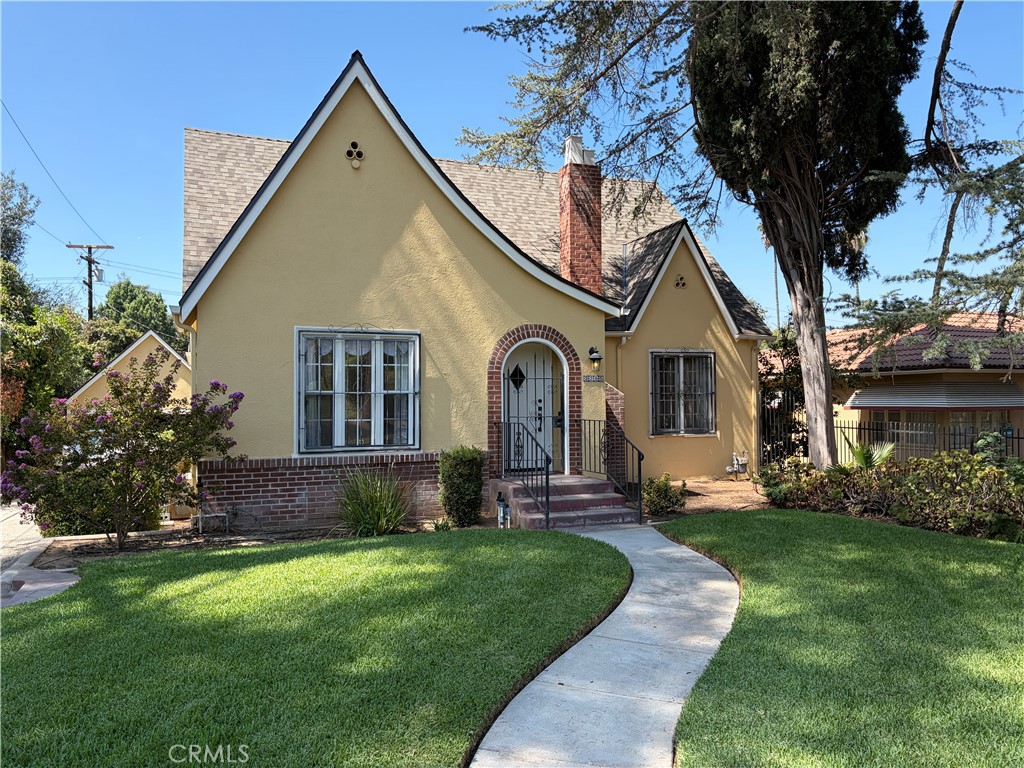3265 Pine Street Property Photo 2