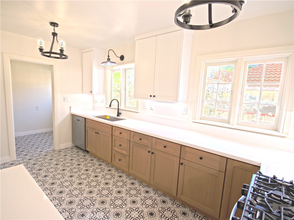 3265 Pine Street Property Photo 16