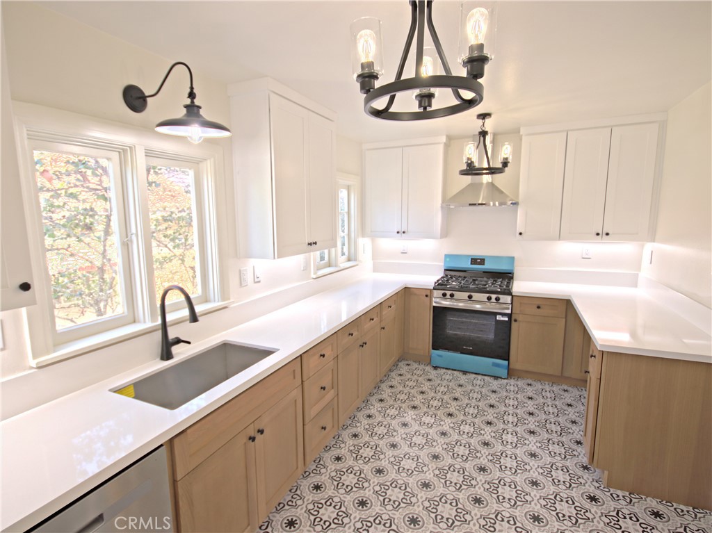 3265 Pine Street Property Photo 17