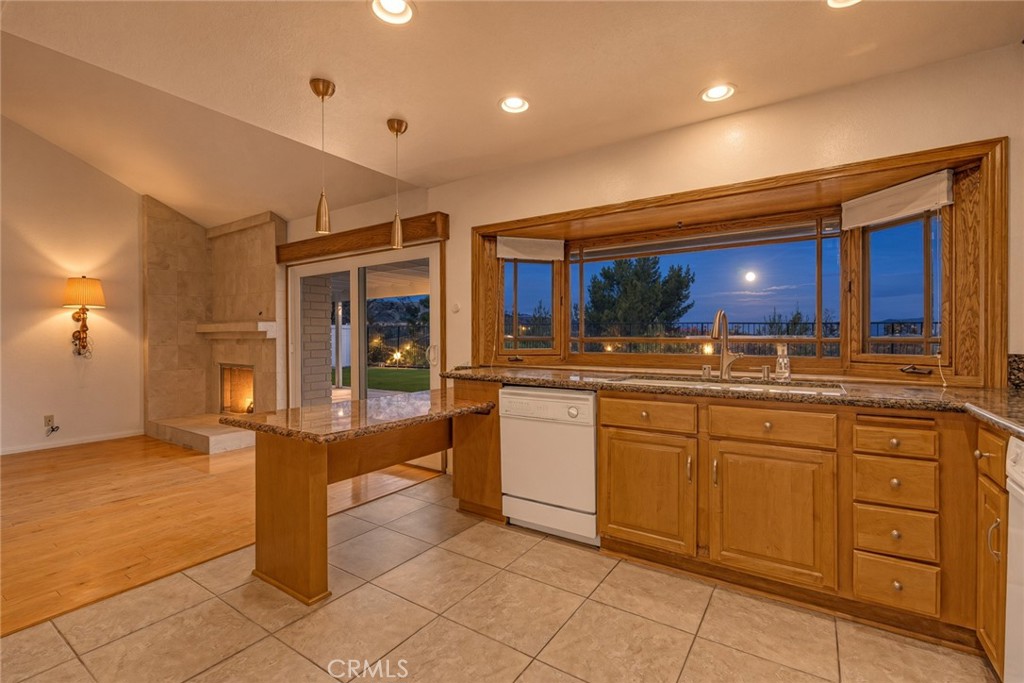 551 S Paseo Lucero Property Photo 4