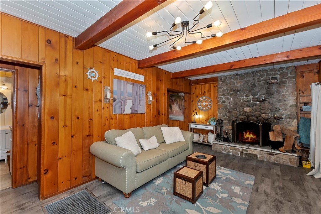 1069 Nesthorn Drive Property Photo 4