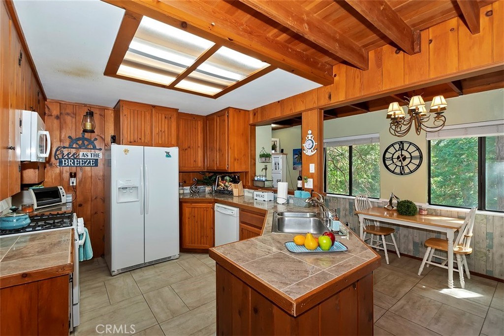 1069 Nesthorn Drive Property Photo 8