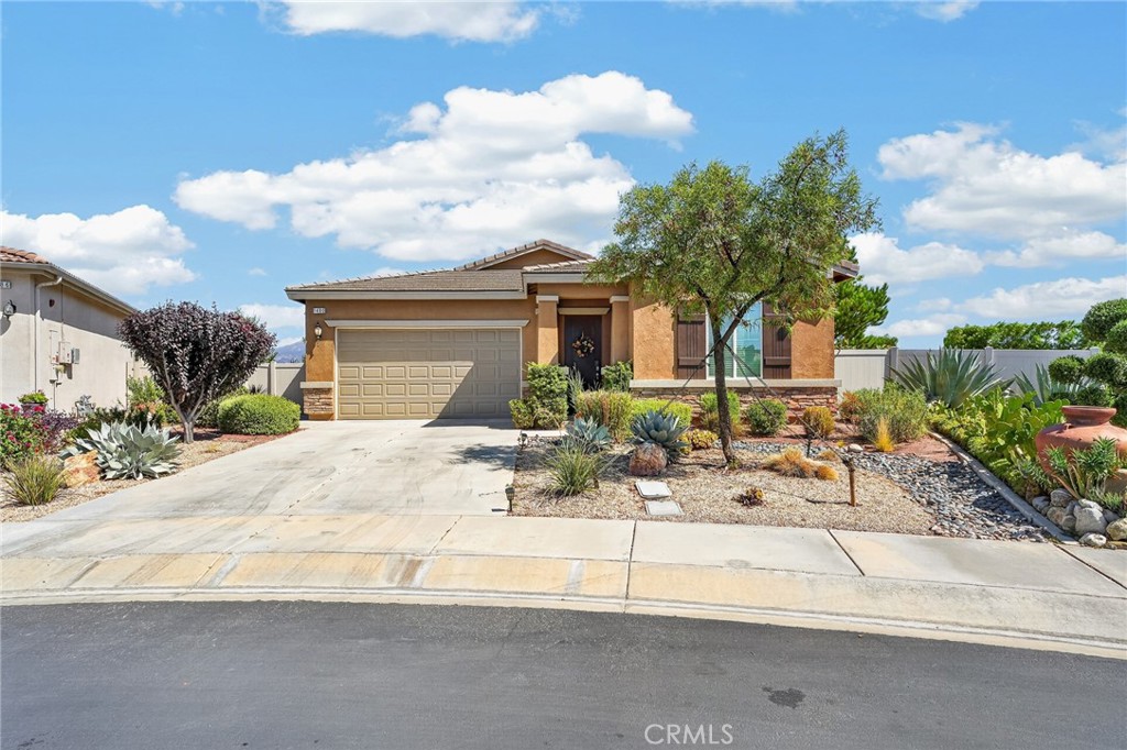 1490 Tinkers Creek Property Photo 1