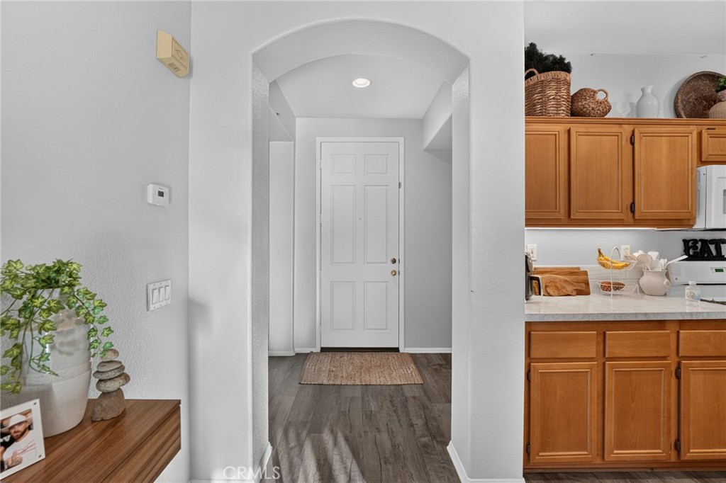 1281 Sunburst Drive Property Photo 3