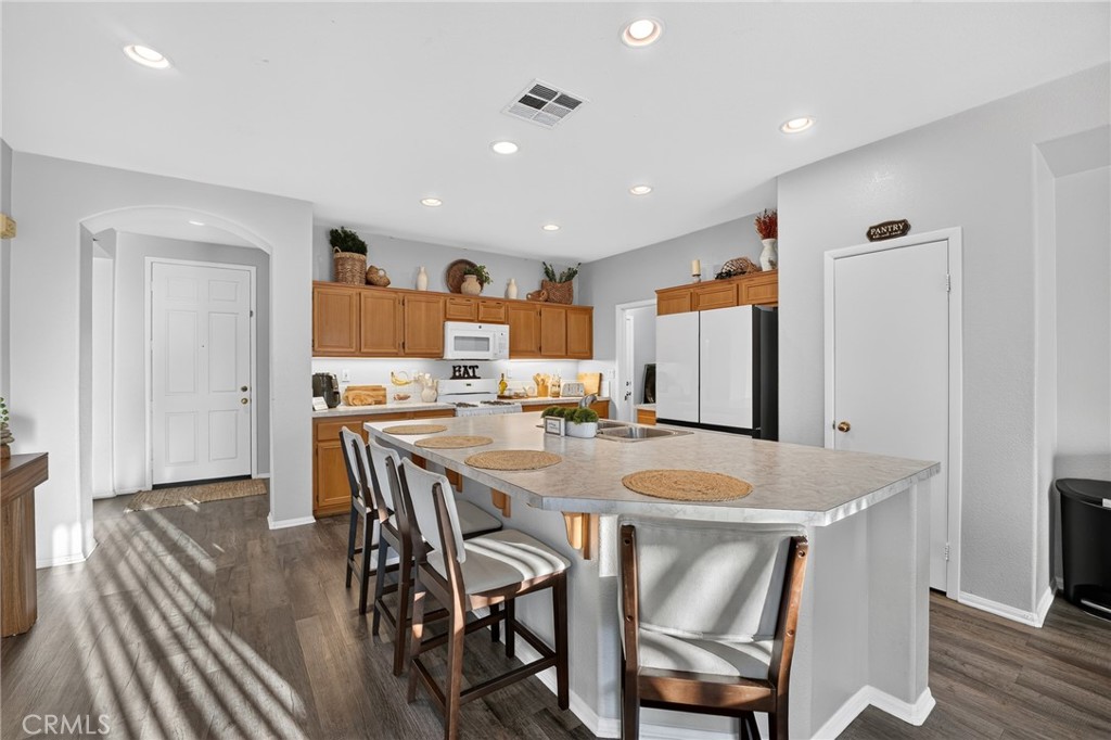 1281 Sunburst Drive Property Photo 4