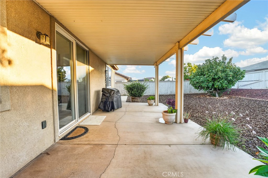 1281 Sunburst Drive Property Photo 28