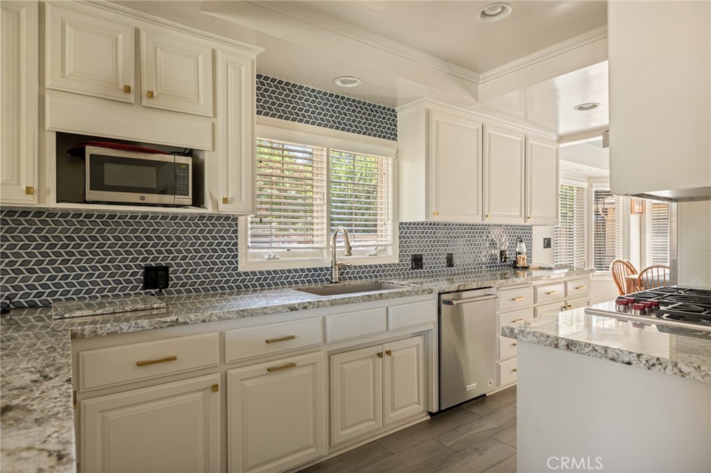 419 Walnut Avenue Property Photo 11