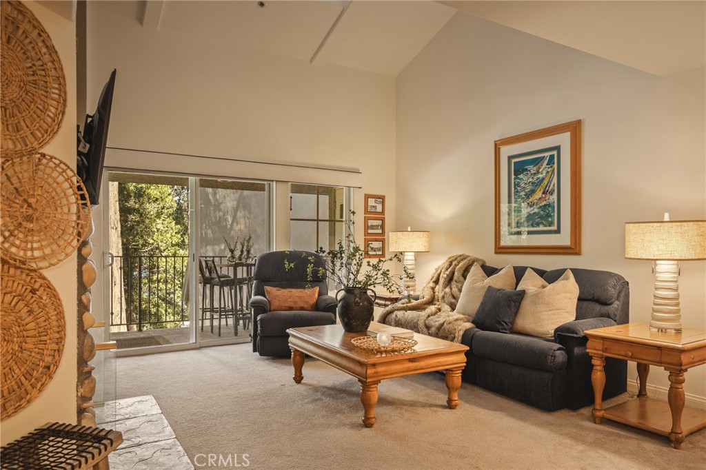 306 Villa Way Property Photo 10