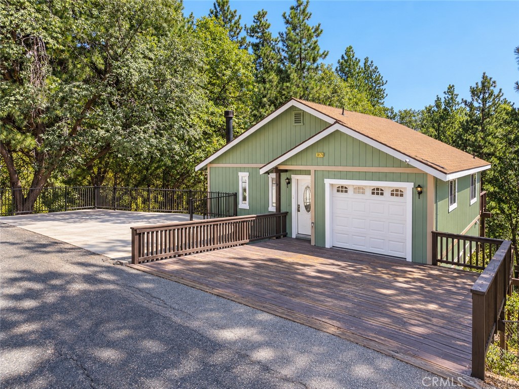 30979 Summit Drive Property Photo 2