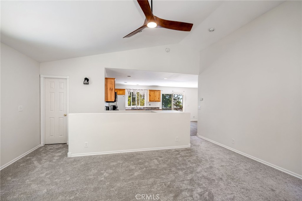 30979 Summit Drive Property Photo 4
