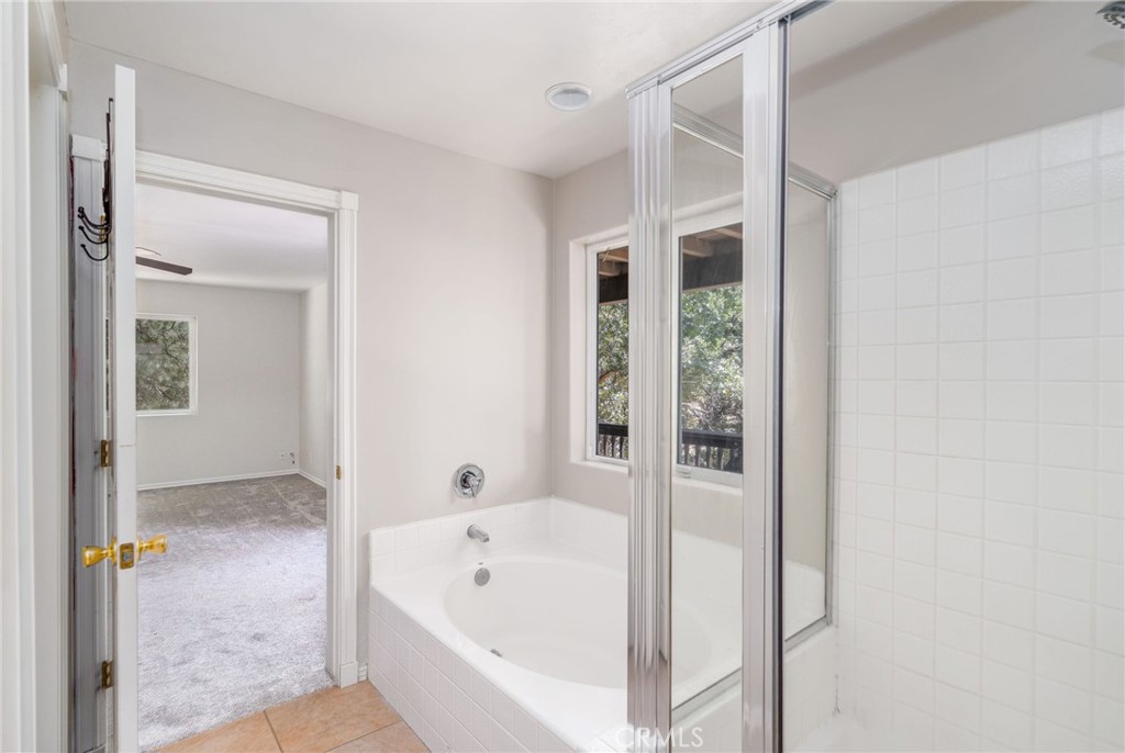 30979 Summit Drive Property Photo 12