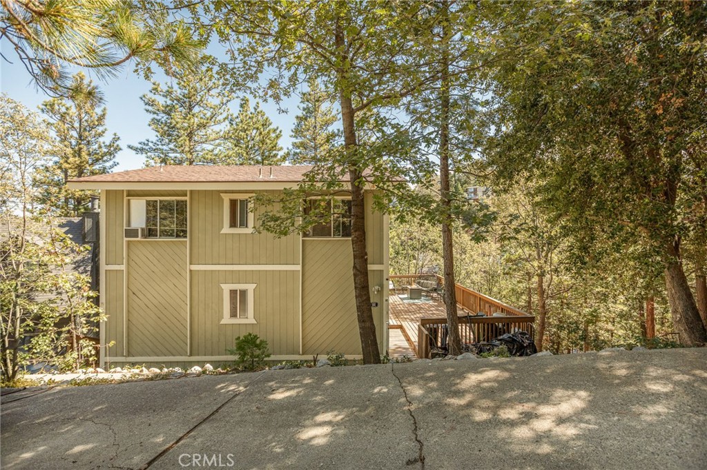 1214 Aleutian Property Photo 1