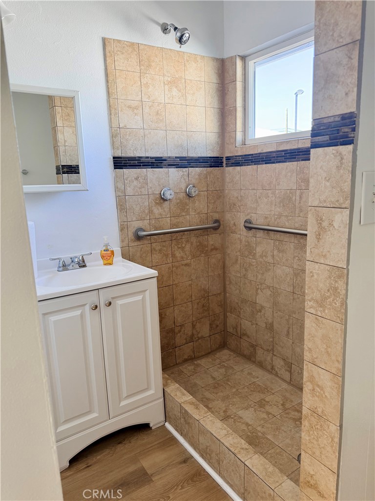 2075 Rialto Ave 72 Property Photo 4