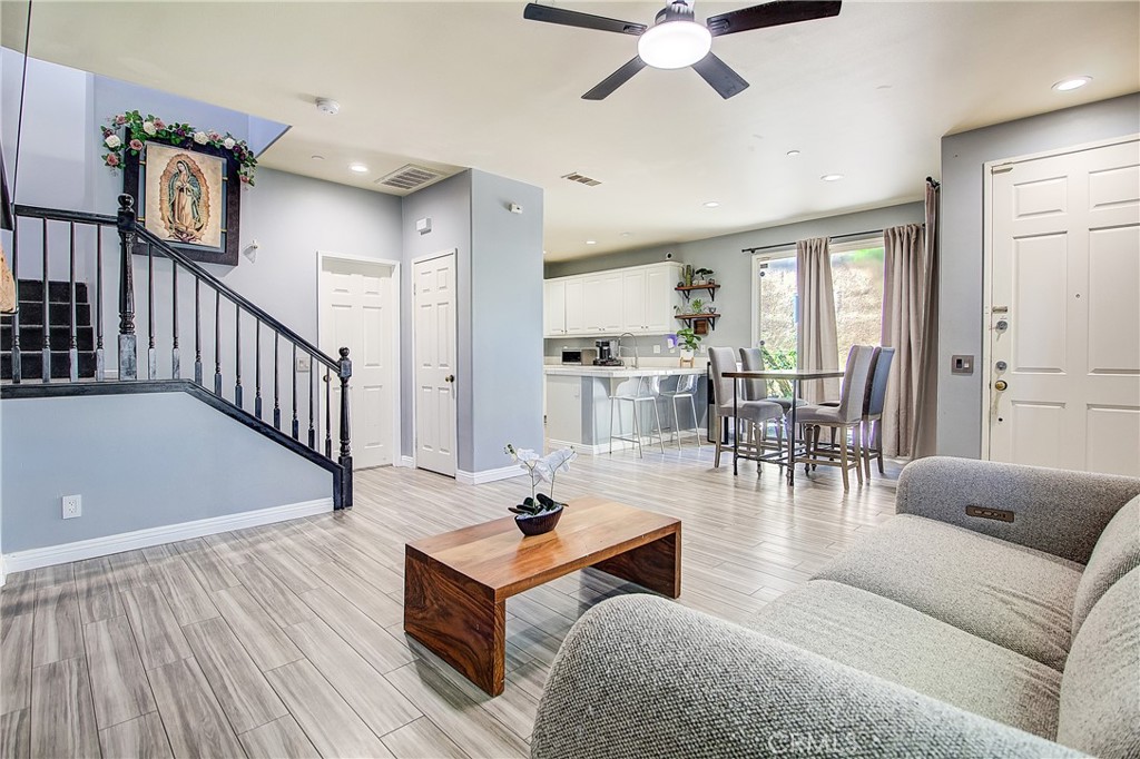 9789 Winterberry Drive Property Photo 11