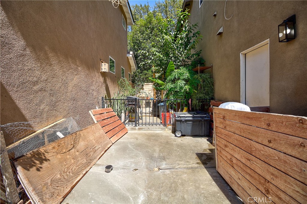 9789 Winterberry Drive Property Photo 39