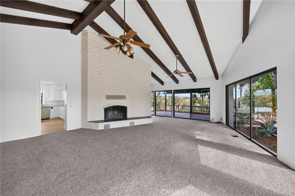 2801 E Mission Road Property Photo 7