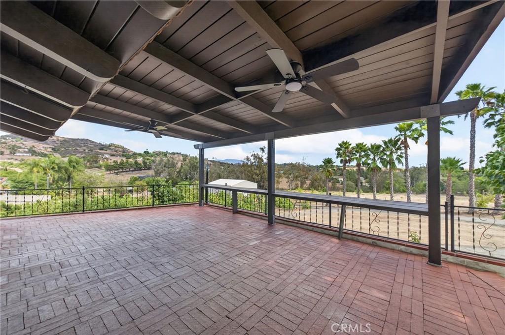 2801 E Mission Road Property Photo 16