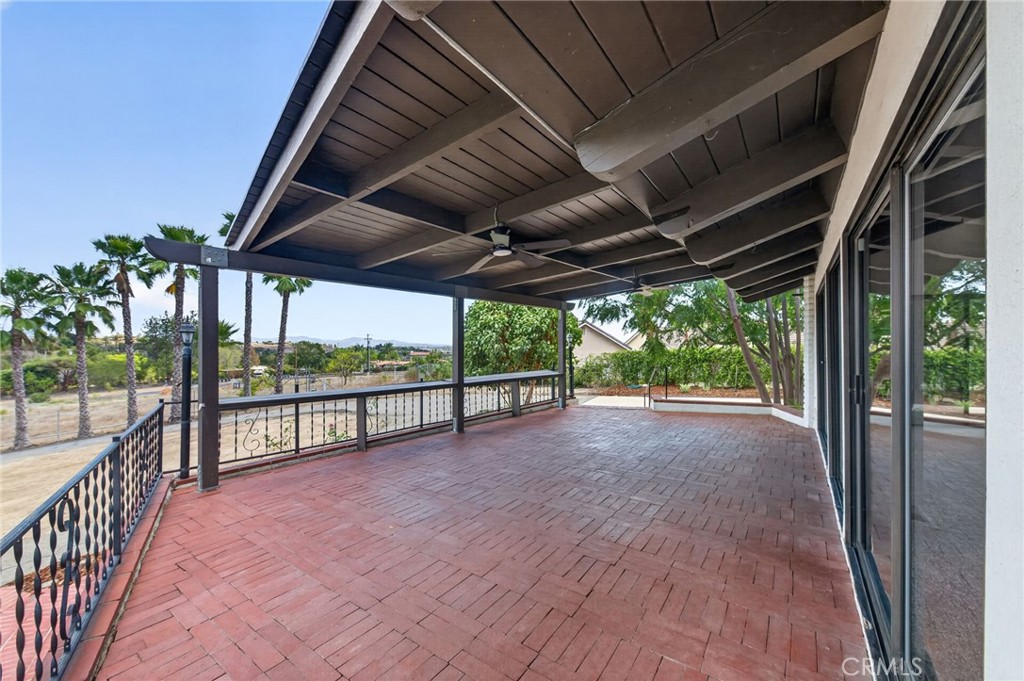 2801 E Mission Road Property Photo 18