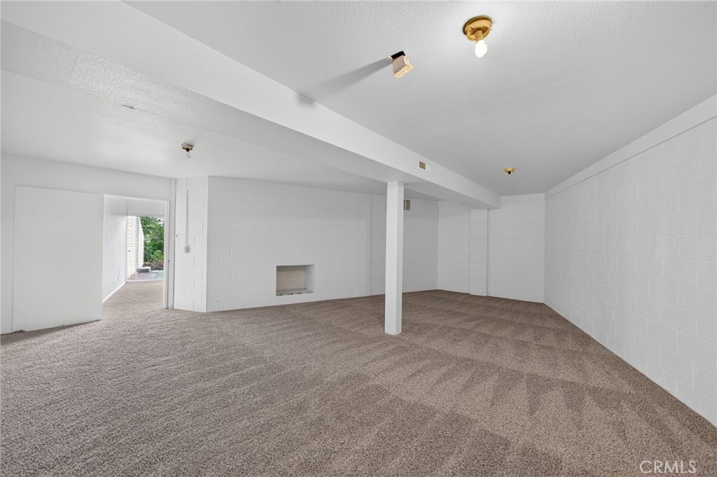 2801 E Mission Road Property Photo 38