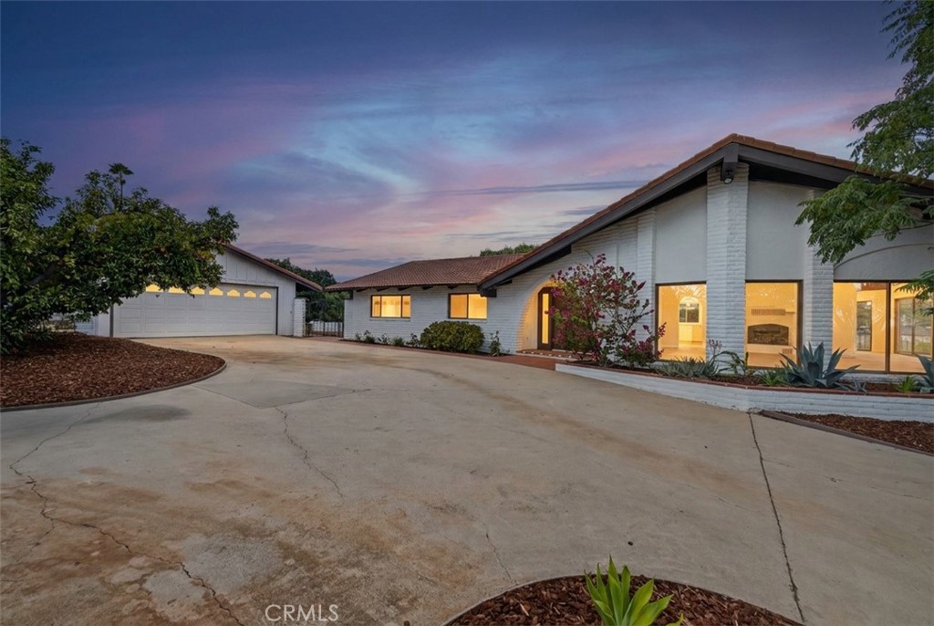2801 E Mission Road Property Photo 61