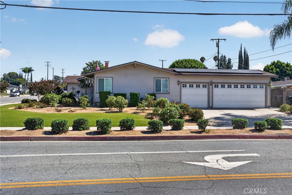 402 S San Mateo Street Property Photo 3