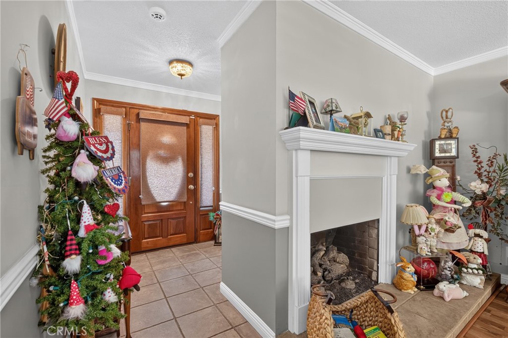402 S San Mateo Street Property Photo 5