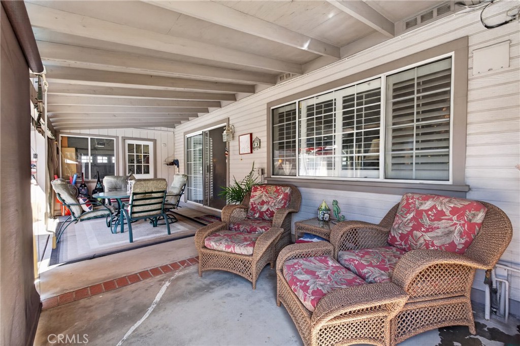 402 S San Mateo Street Property Photo 31